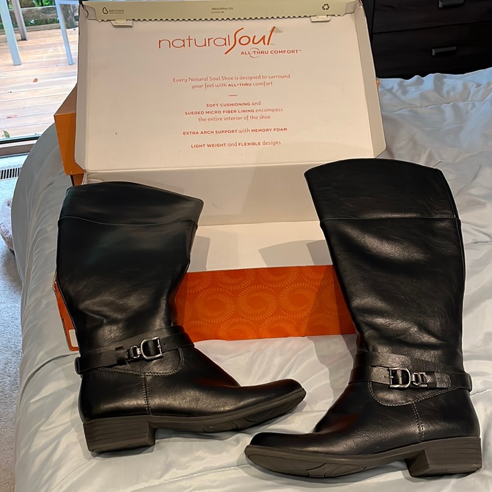 Black boots lightly worn just below knee zipper up silver buckle comfortable